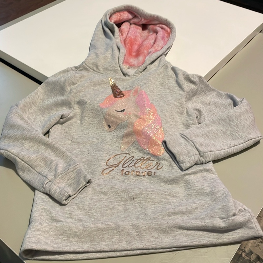 🔥 10/$25 - Unicorn Sweatshirt